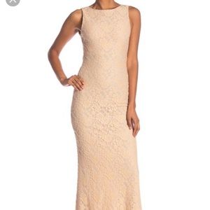 alice + olivia Lace Gown Perfect for Prom!